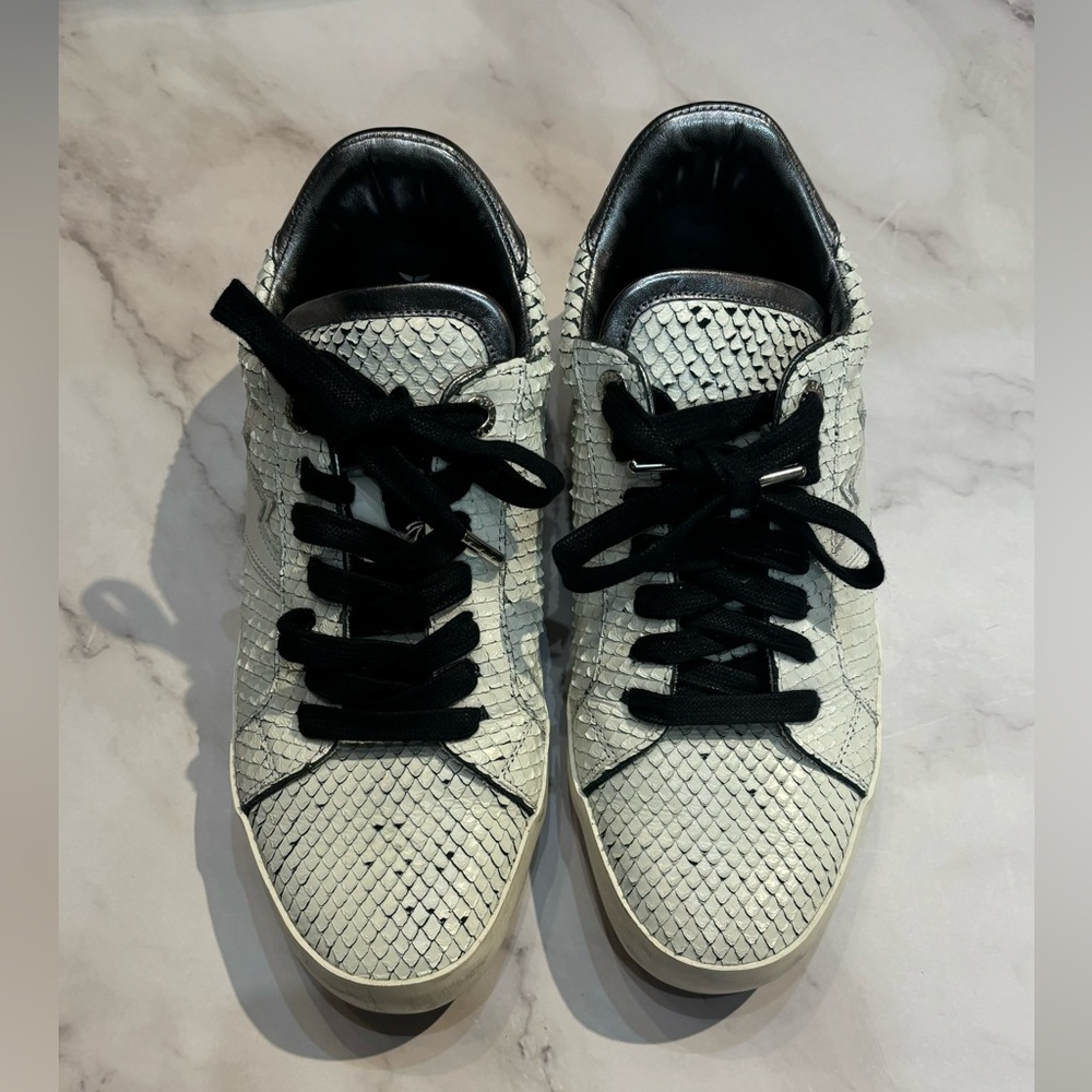 Stylish Snakeskin Pattern Sneakers